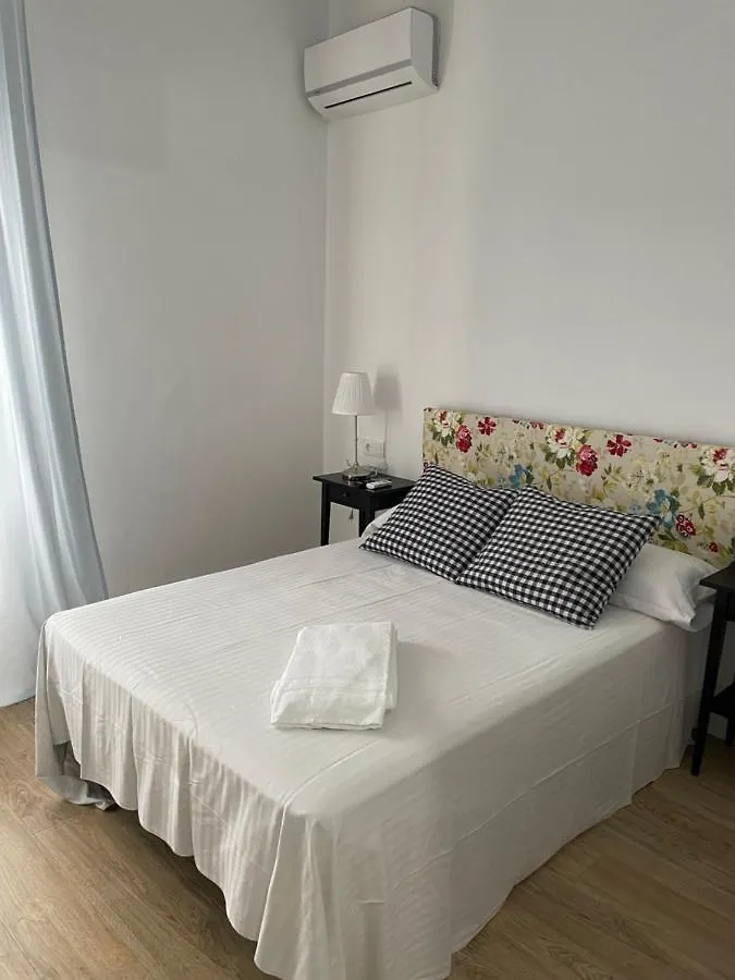 Guest house Hostal La Cruz 1872 Chipiona Spain
