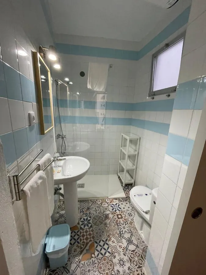 Hostal La Cruz 1872 Chipiona Guest house